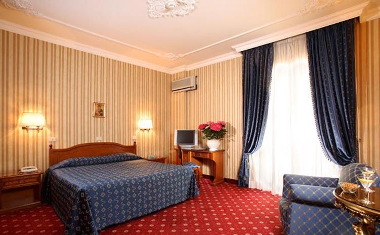 Hotel Pace Helvezia Rome Bilik gambar